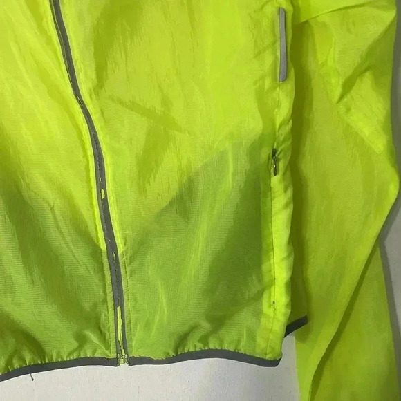 Aero tech cycle reflect windbreaker - Picture 3 of 9